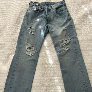 501 distressed jeans